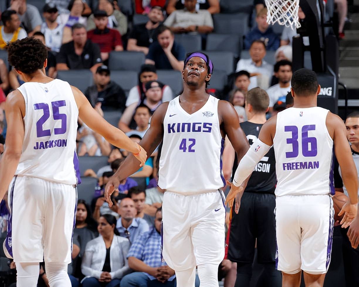 金年会入口-包含今晨突围战来临，萨克拉门托国王围绕CBA常规赛止住颓势，悬念犹存，轮换策略成焦点的词条