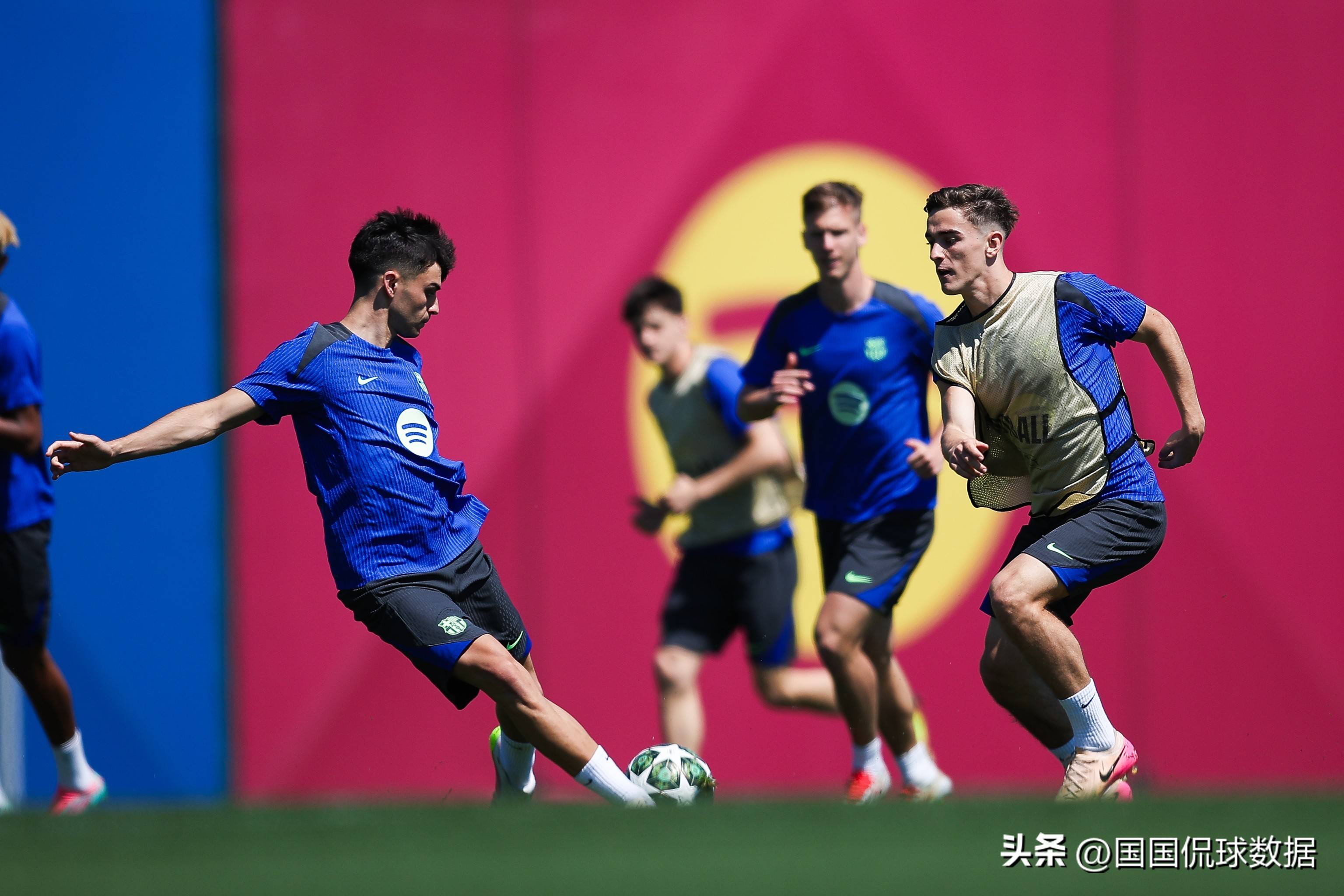 金年会登录入口-包含国际米兰迎欧冠关键赛，今晨内部沟通，气氛紧张，数据趋势出现新变化的词条